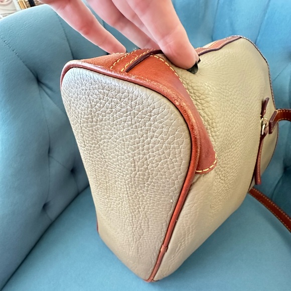 Dooney & Bourke Tote Bag. Tan & Brown Pebbled Leather. Great condition! - Picture 11 of 15